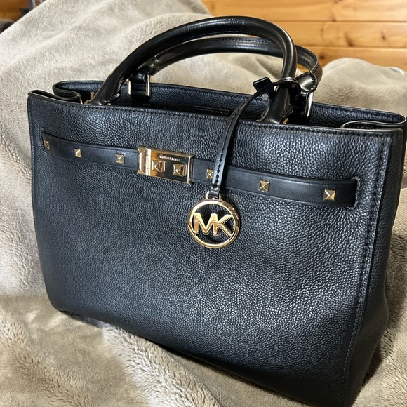 Michael Kors-Addison Tote - Picture 1 of 5
